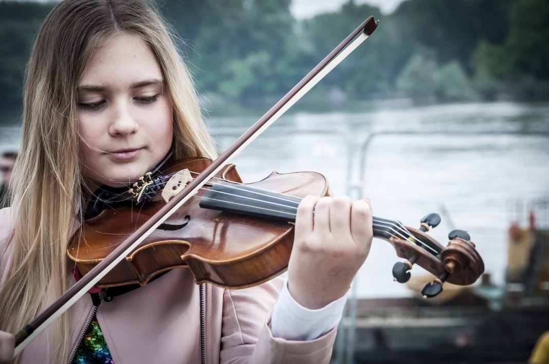 Estudantes de música se saem melhor em matemática do que colegas não-musicais