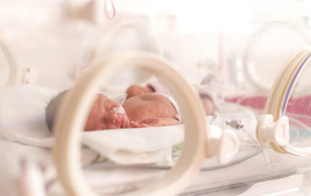 COVID – Bebê infectado no útero apresenta mutações do vírus após nascer