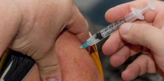 As pessoas vacinadas ainda podem transmitir o coronavírus?