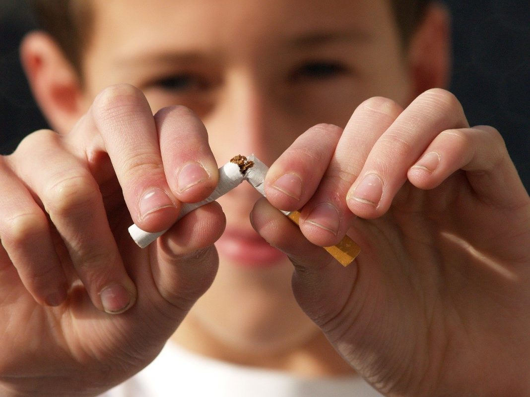 A Nova Zelândia pretende ser livre do fumo e está prestes a proibir o cigarro para os nascidos depois de 2004