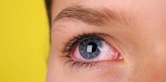 Seus olhos podem sinalizar seu risco de derrame e demência
