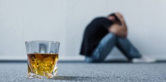 Cientistas afirmam que infusões cetamina podem ajudar pessoas a largar o vício do álcool