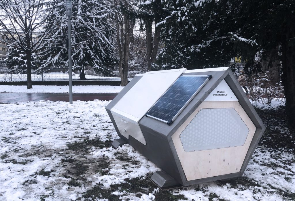 capsulas frio alemanha 1 1024x699 - Cidade alemã testa cápsulas de dormir movidas a energia solar para proteger moradores de rua no inverno