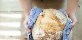 Pão caseiro comum à base de farinha de trigo